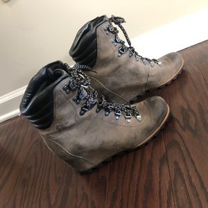 Sorel Wedge Boots